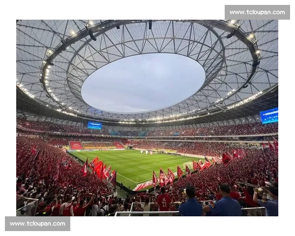 全球足球发展趋势与战术革新深度解析当代格局与未来走向前瞻研究